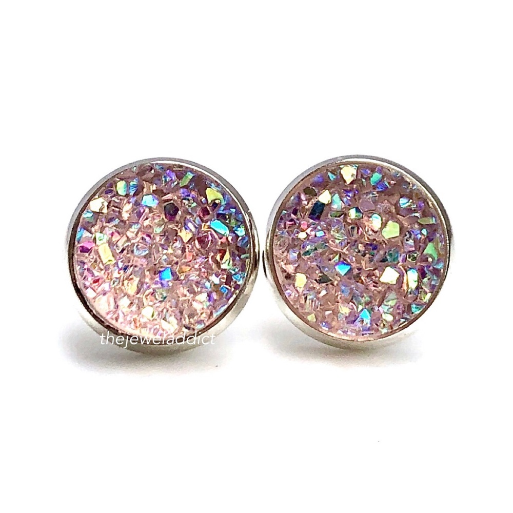 3/$15🎀light pink crystal faux druzy studs
